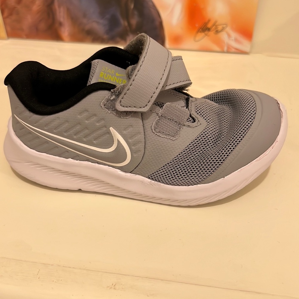 Nike tuning shoes toddler 9C